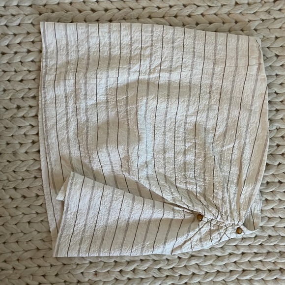 Zara high waisted short skirt. Ruching - Picture 1 of 8